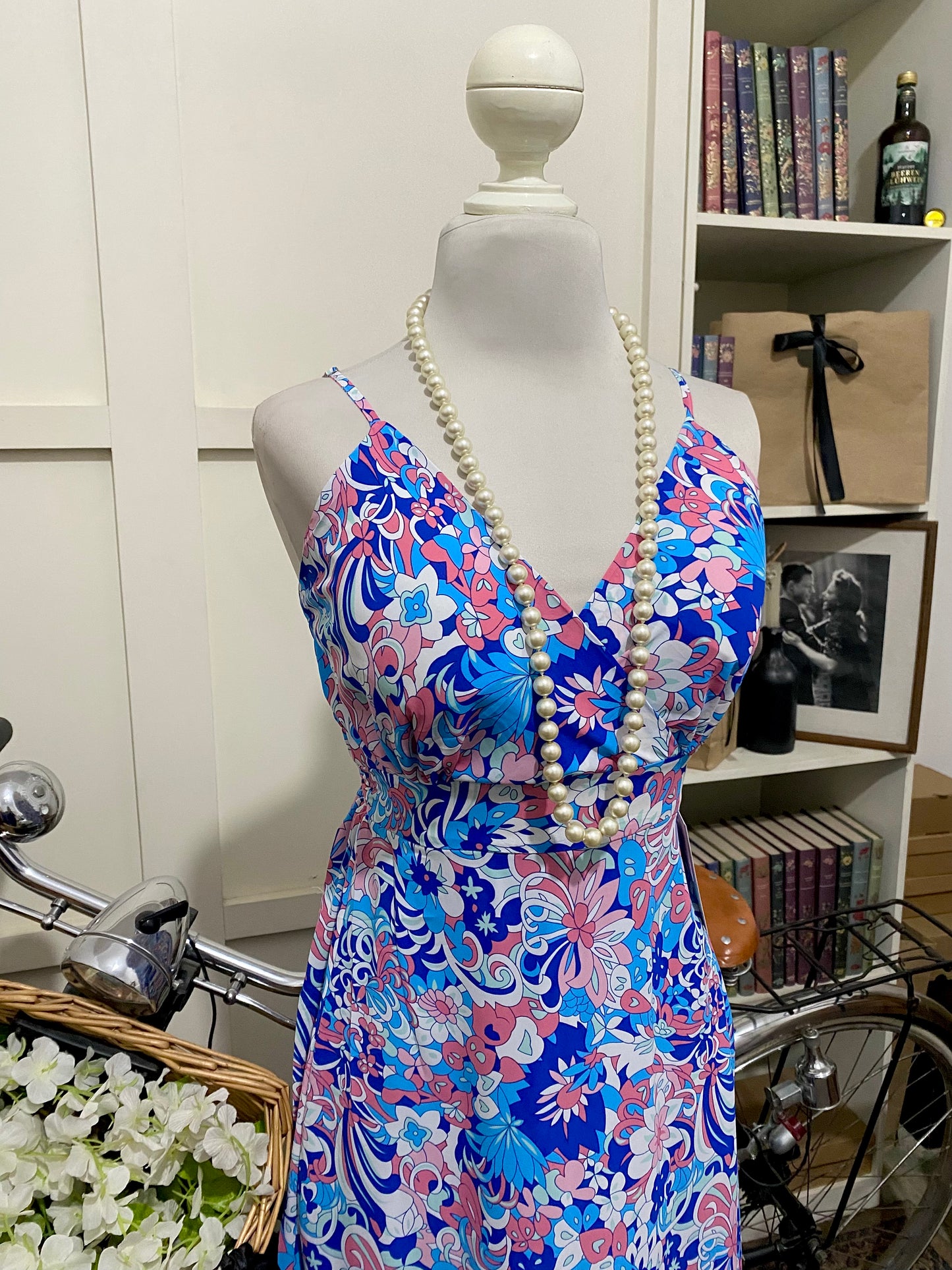 Vestido largo línea A estampado tirantes