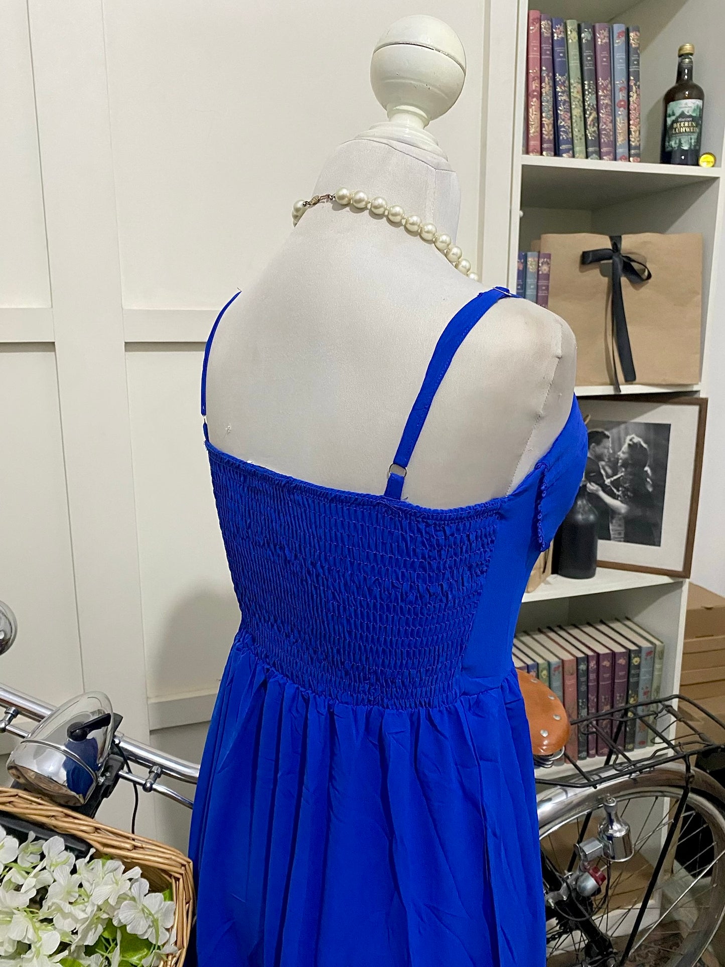 Vestido largo línea A azul rey o real tirantes