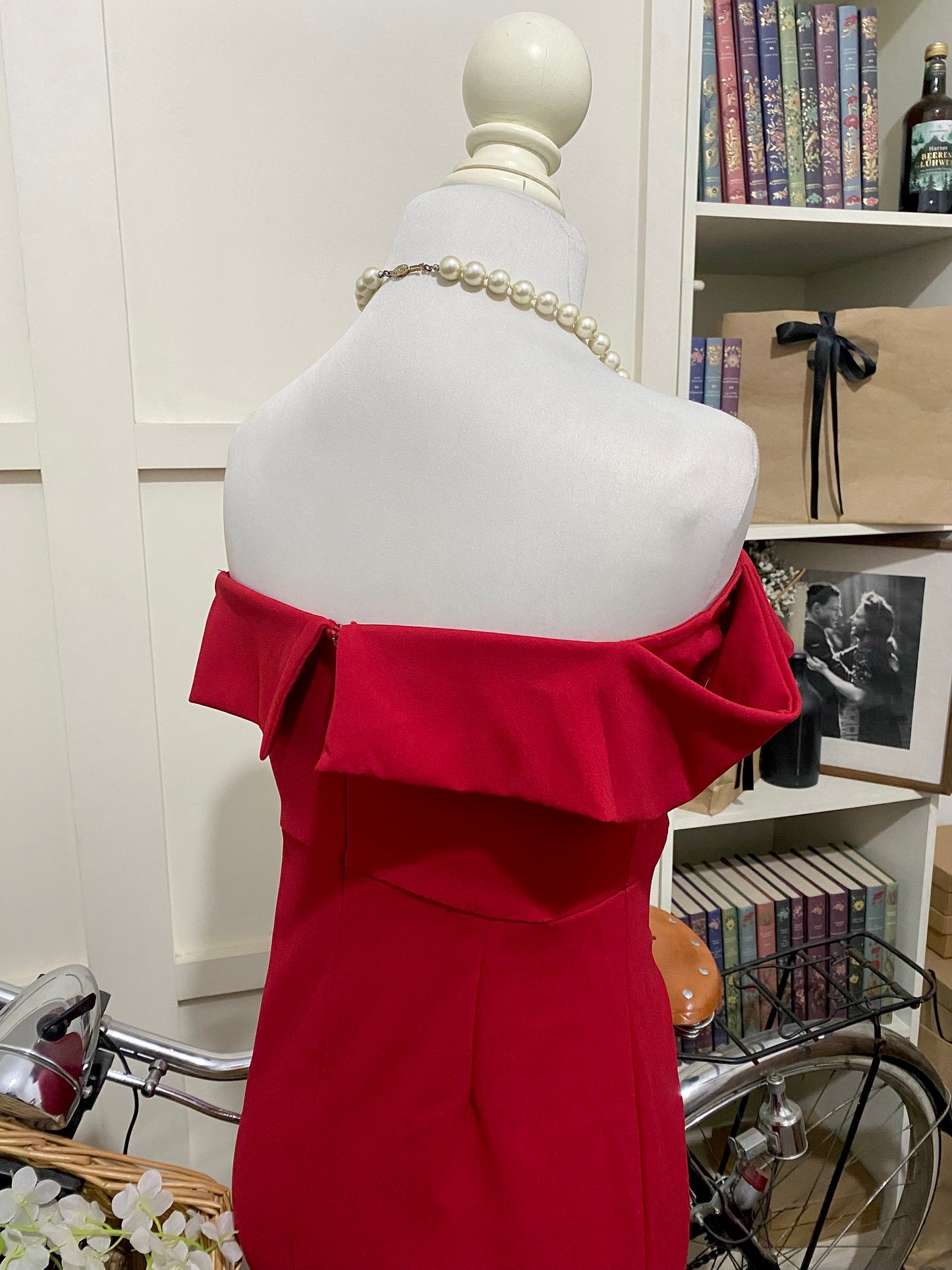 Vestido largo ajustado rojo hombros descubiertos