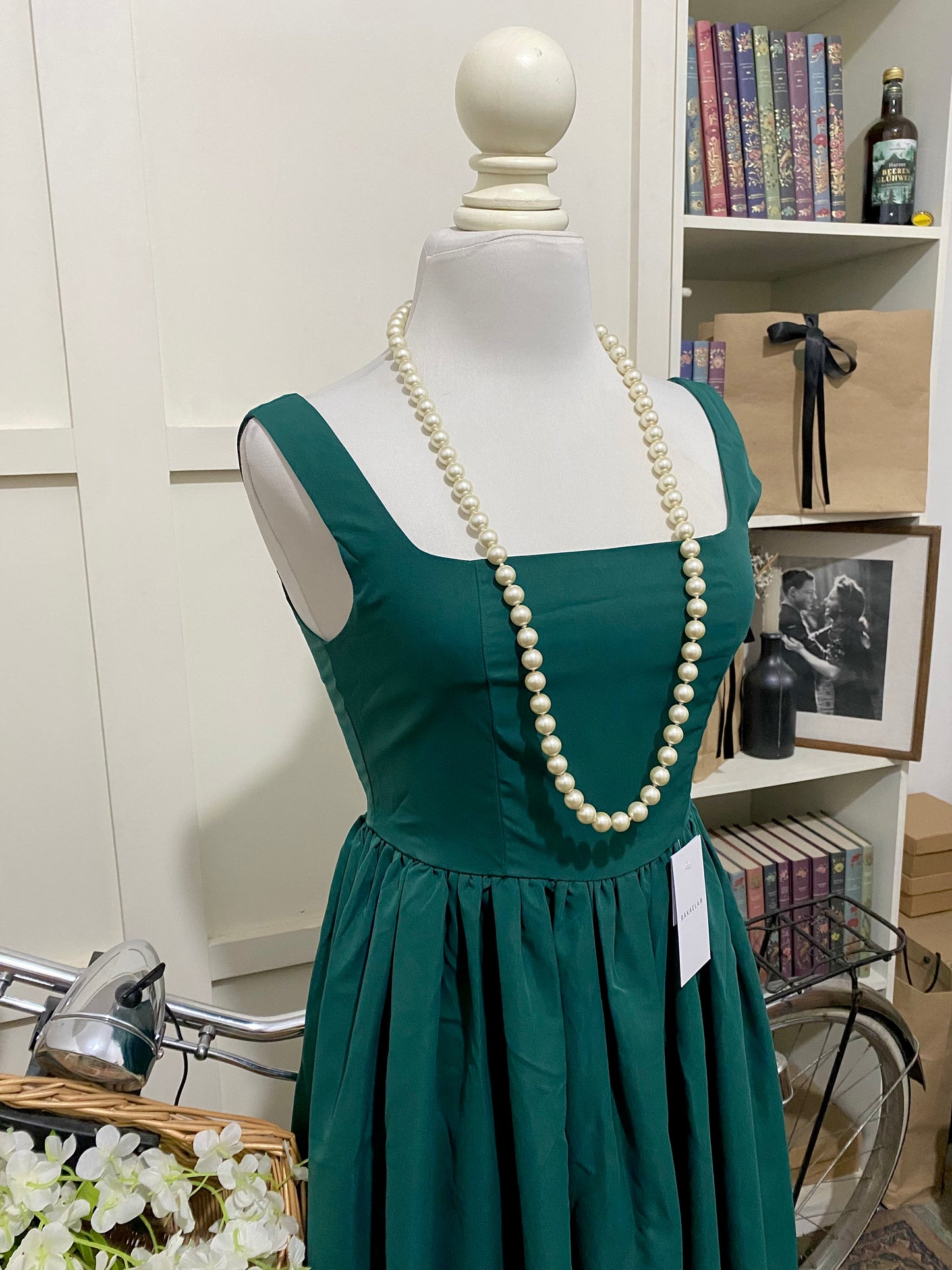 Vestido corto línea A verde oscuro tirantes