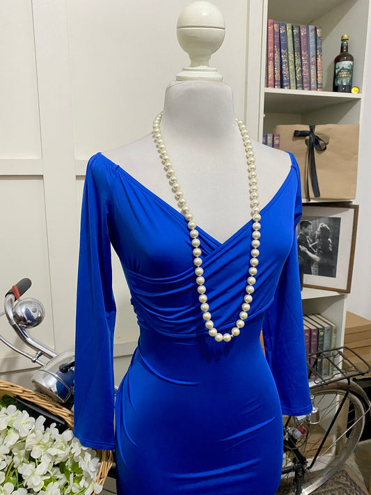 Ana, vestido midi ajustado azul rey o real manga larga