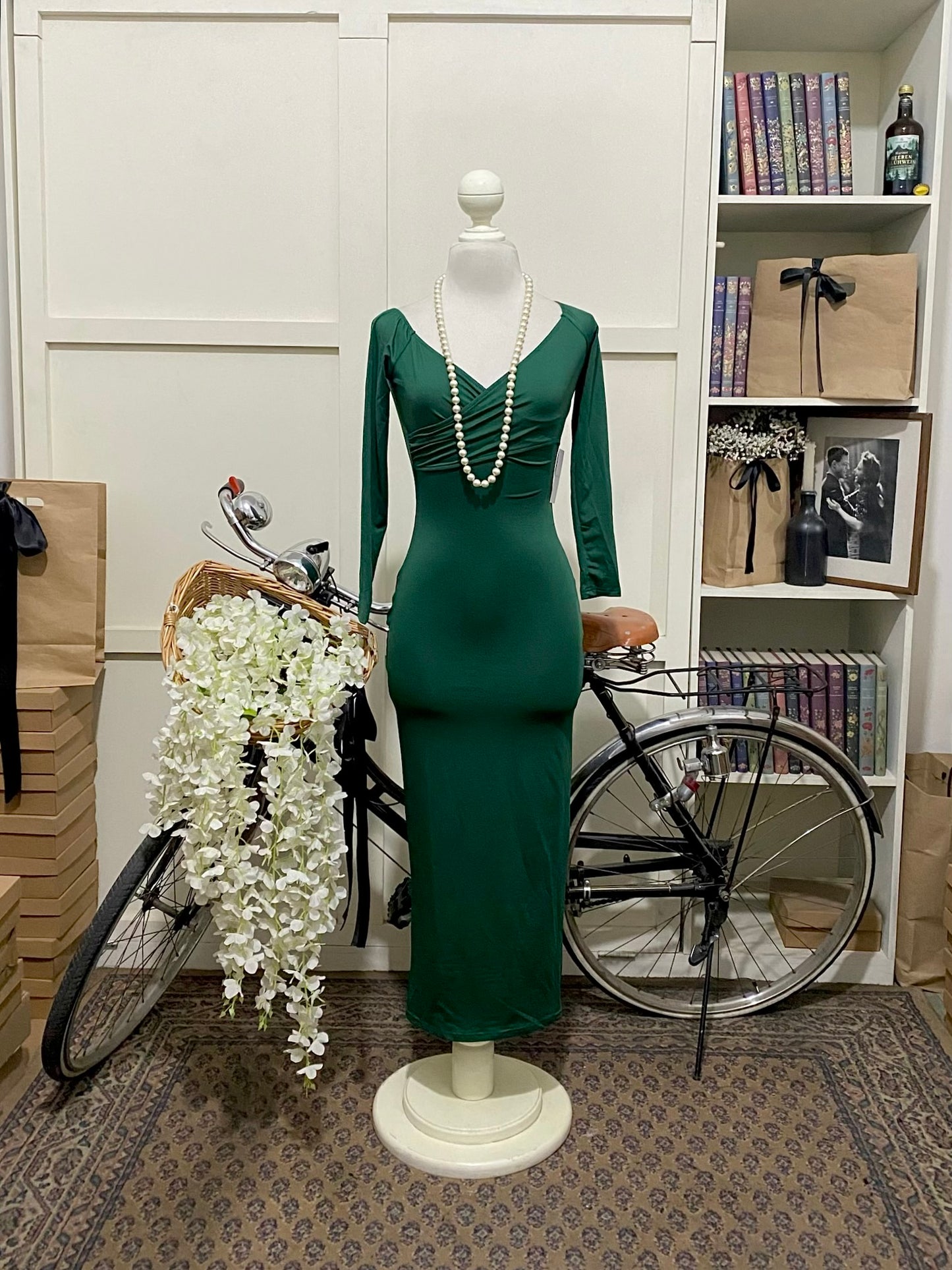Ana, vestido midi ajustado verde oscuro manga larga
