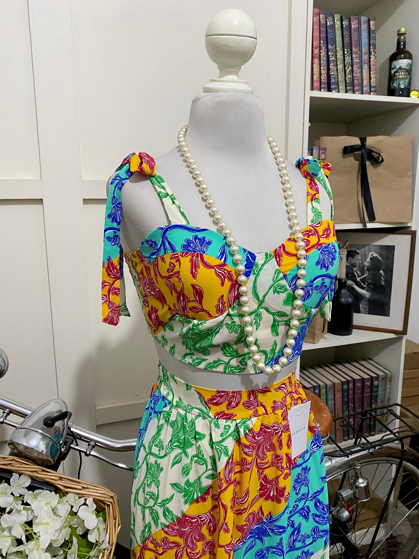 Conjunto top y falda largo línea A estampado tirantes