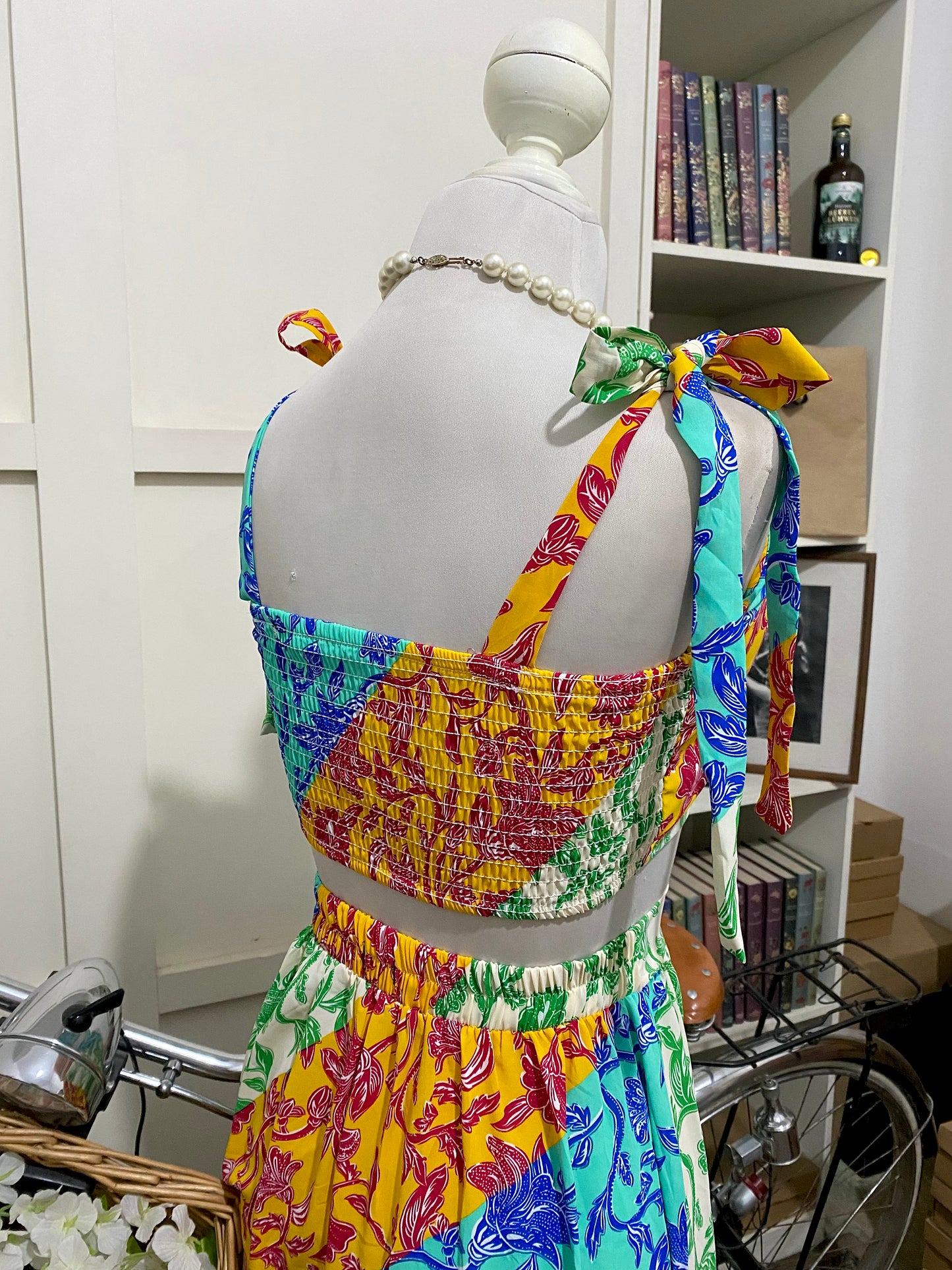 Conjunto top y falda largo línea A estampado tirantes