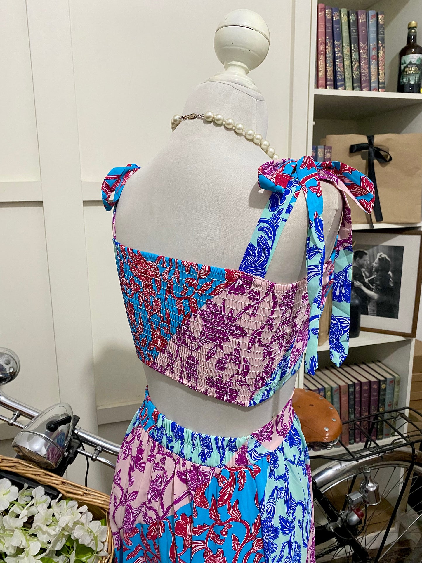 Conjunto top y falda largo línea A estampado tirantes