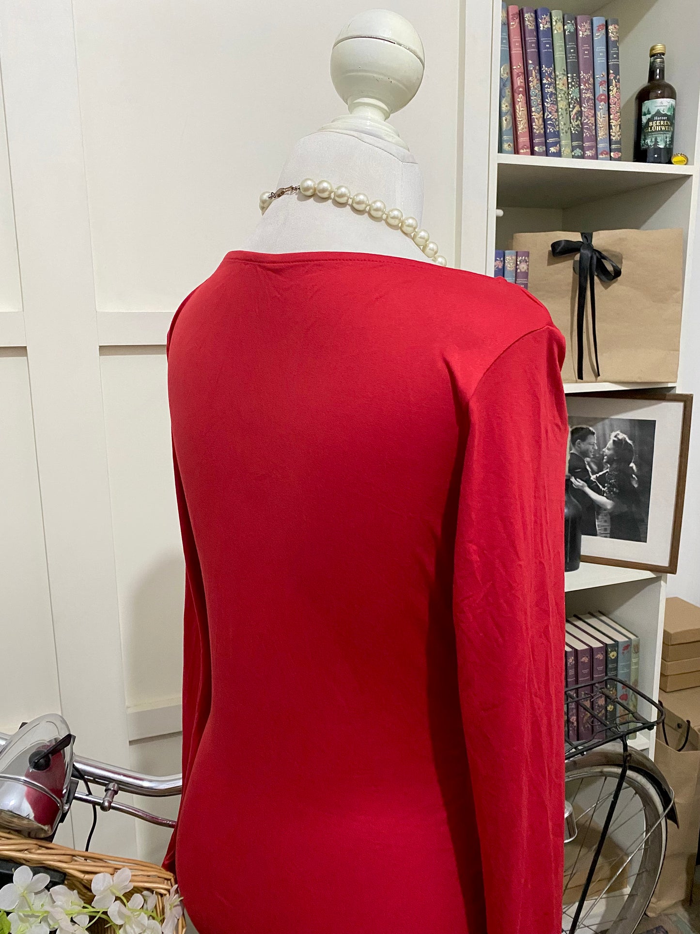 Vestido midi ajustado rojo manga larga