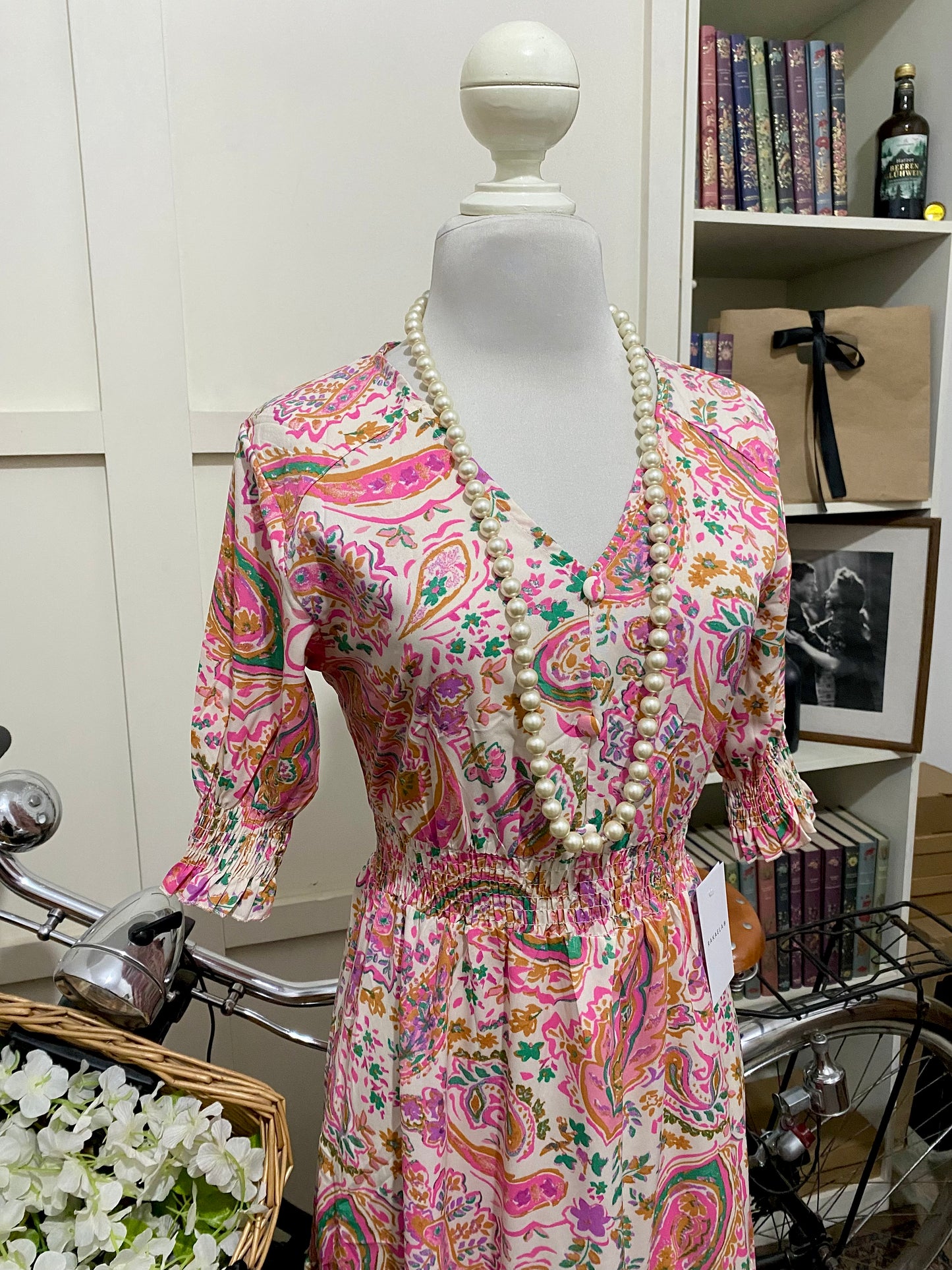 Vestido largo linea A rosa flores manga corta