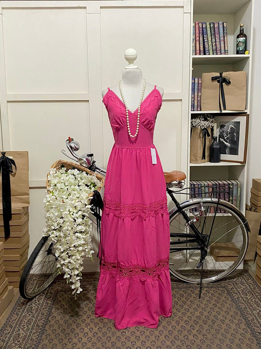 Vestido largo línea A fucsia tirantes