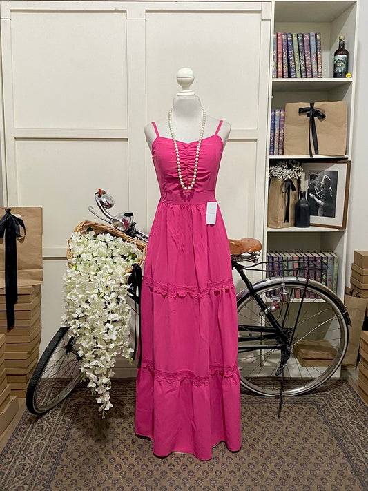 Vestido largo línea A fucsia tirantes