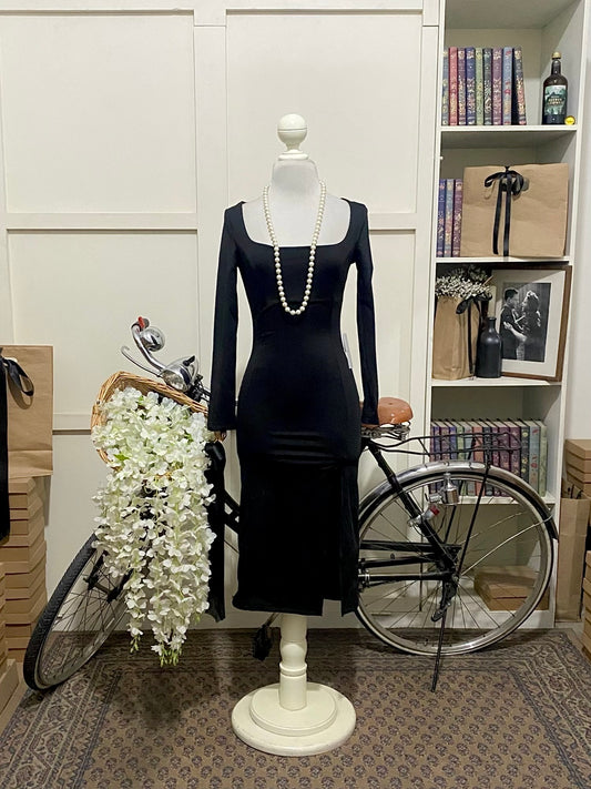 Estelle, vestido midi ajustado negro manga larga