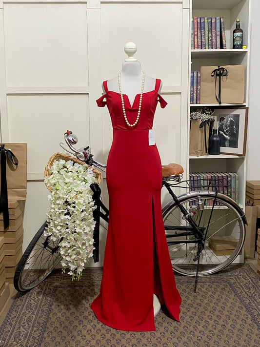 Phoebe, vestido largo ajustado rojo tirantes