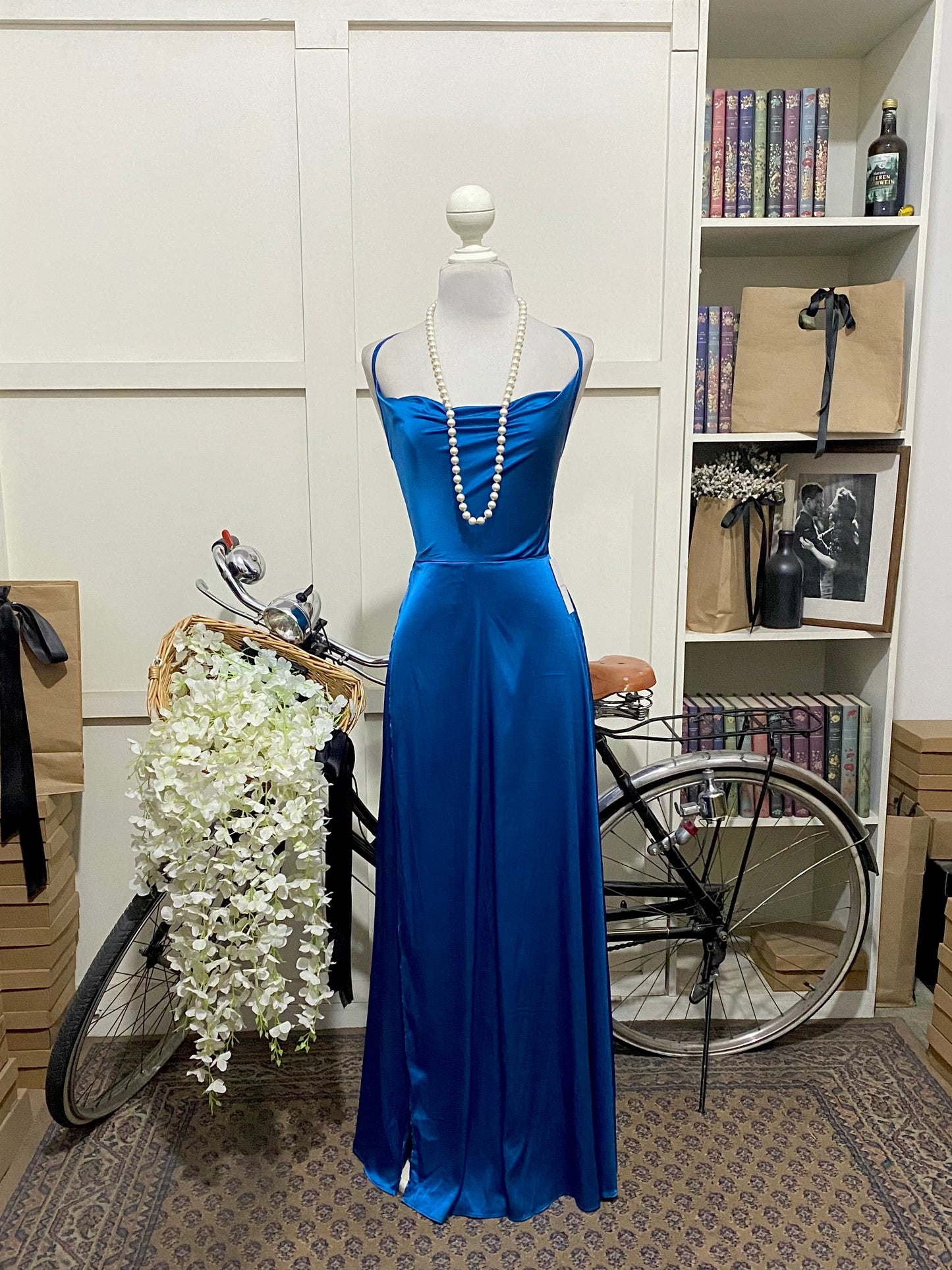 Schedewska, vestido largo línea A aqua verde azul tirantes