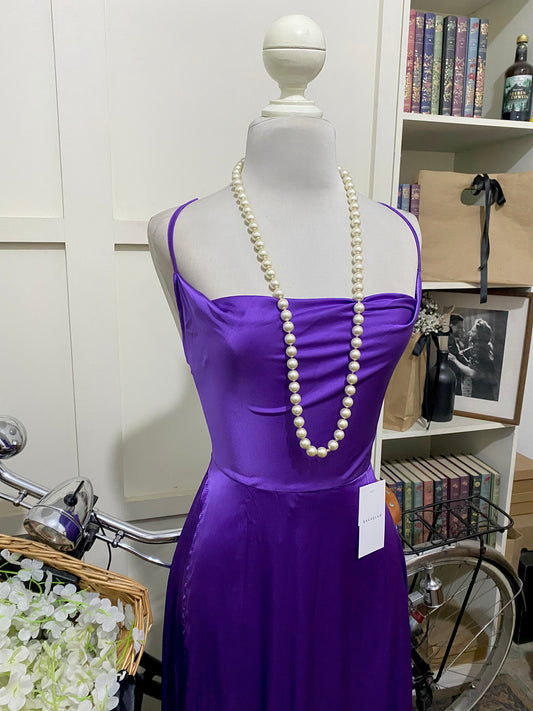 Schedewska, vestido largo línea A violeta tirantes