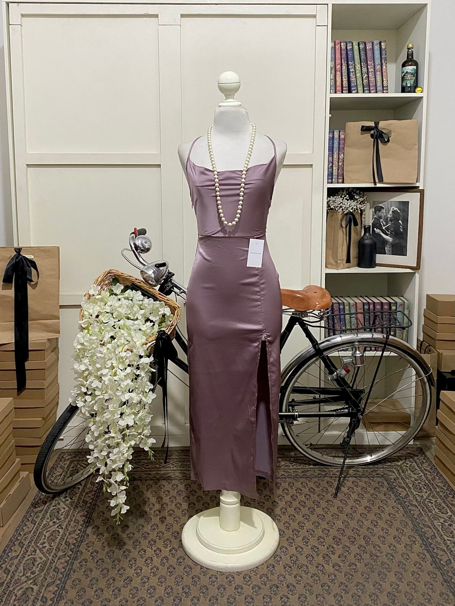 Vestido midi ajustado púrpura polvoriento tirantes