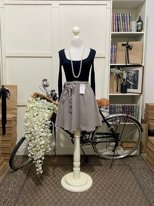 Vestido corto línea A negro cuadros manga larga
