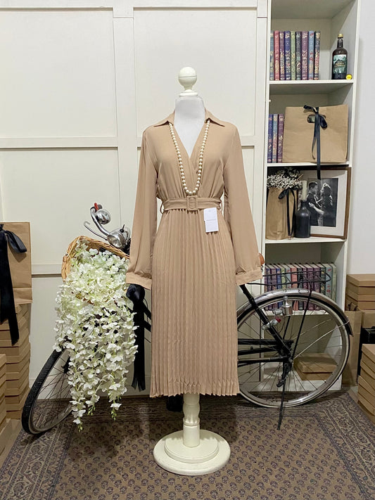 Prudencia, vestido midi línea A albaricoque manga larga