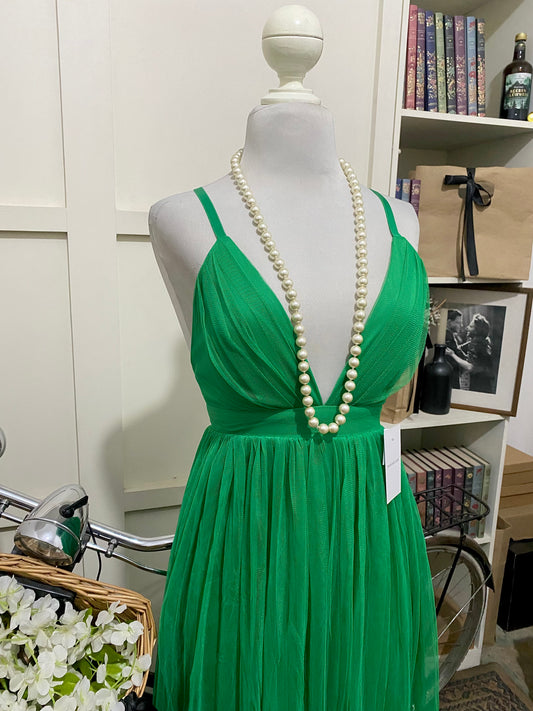 Edith, vestido largo línea A verde tirantes