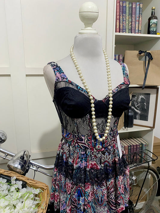 Beda, vestido largo línea A negro estampado tirantes