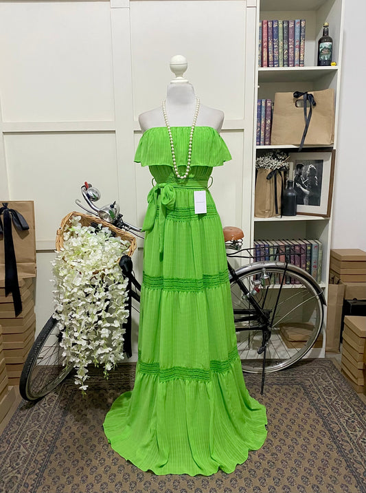 Vania, vestido largo línea A verde limón hombros descubiertos