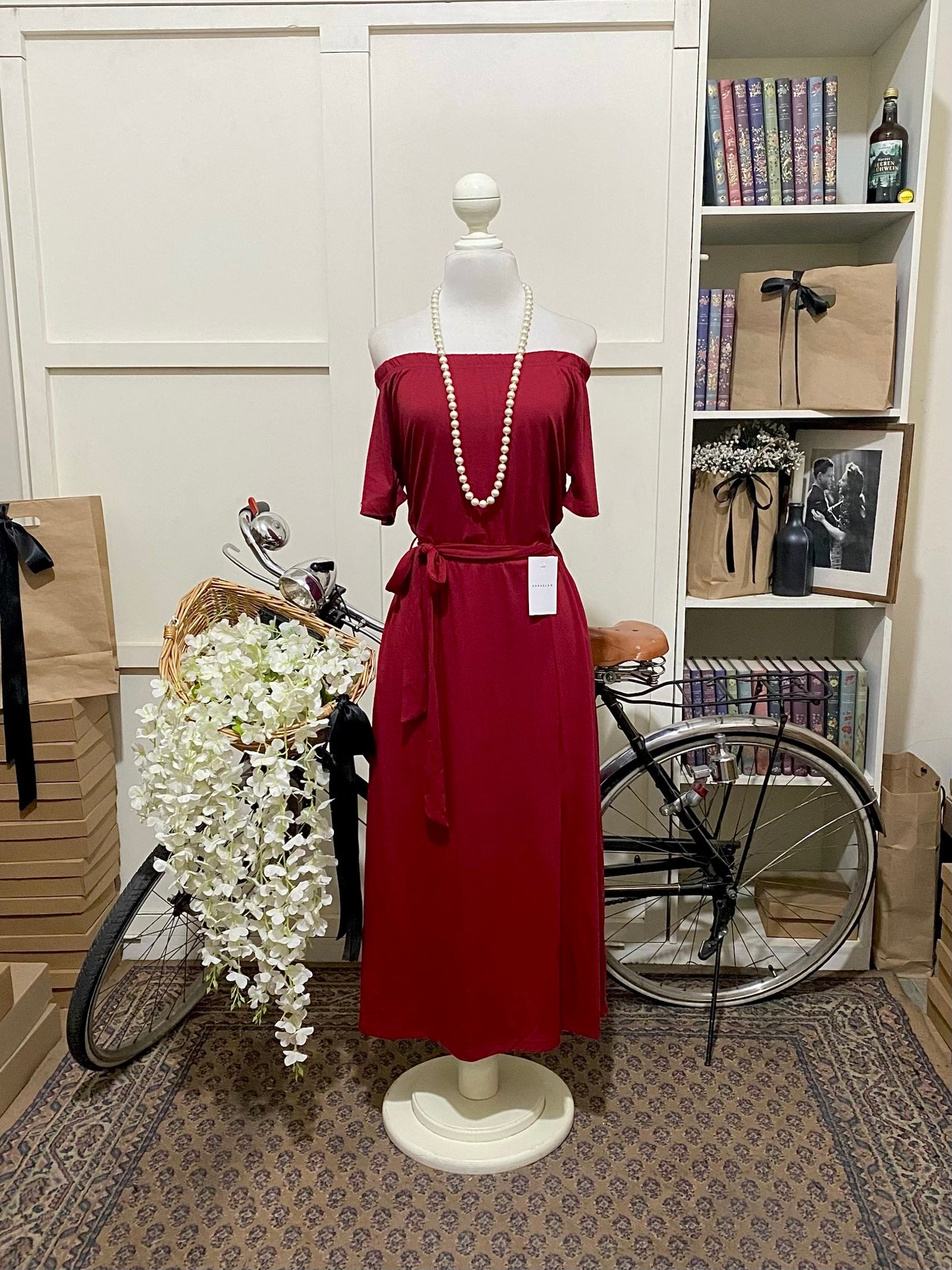 Vestido midi línea A tinto manga corta