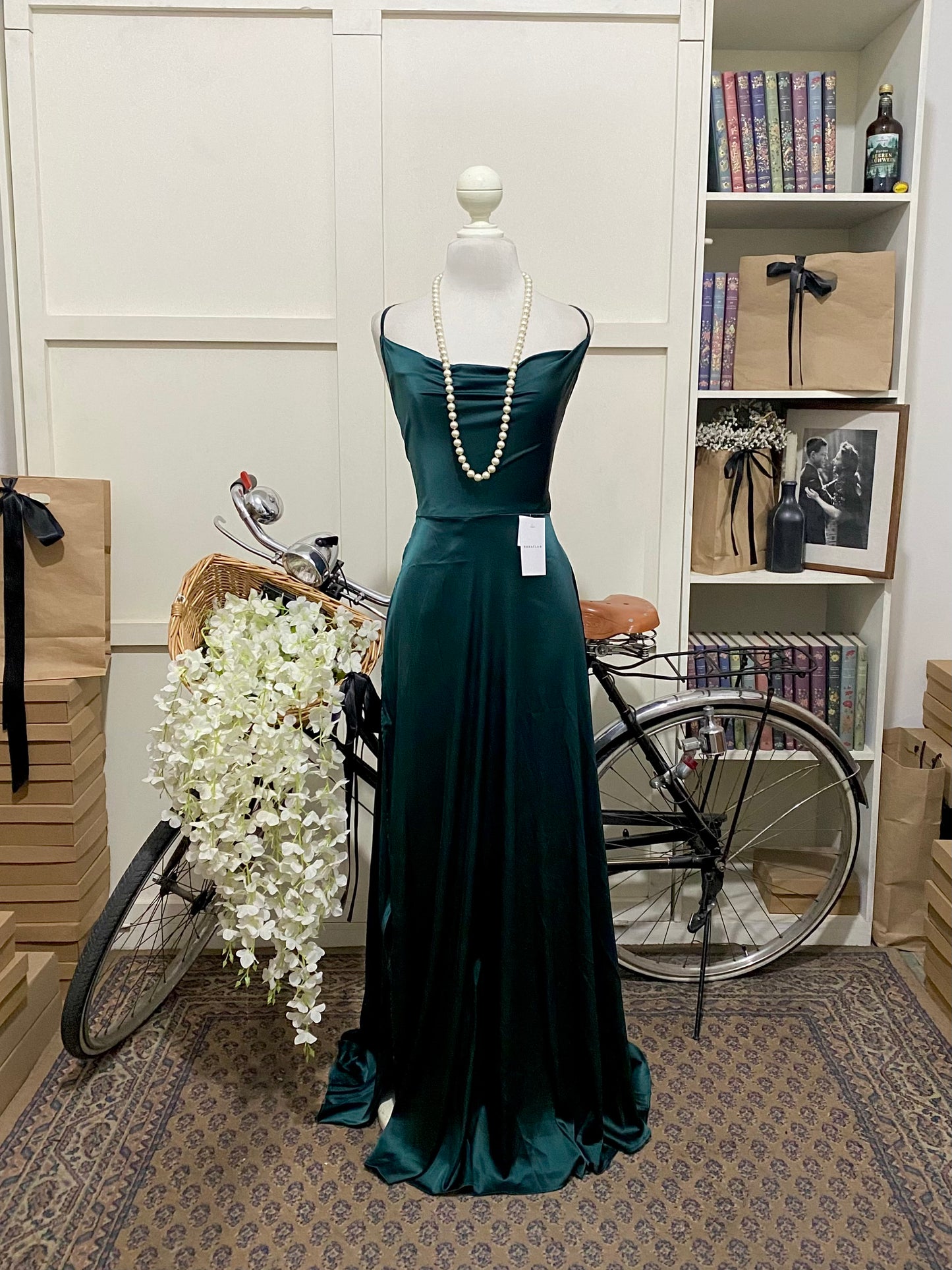 Vestido largo línea A verde oscuro tirantes