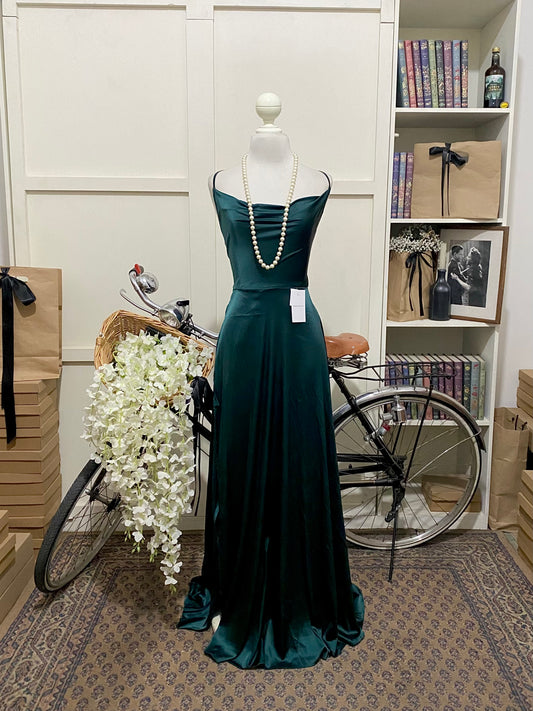 Vestido largo línea A verde oscuro tirantes
