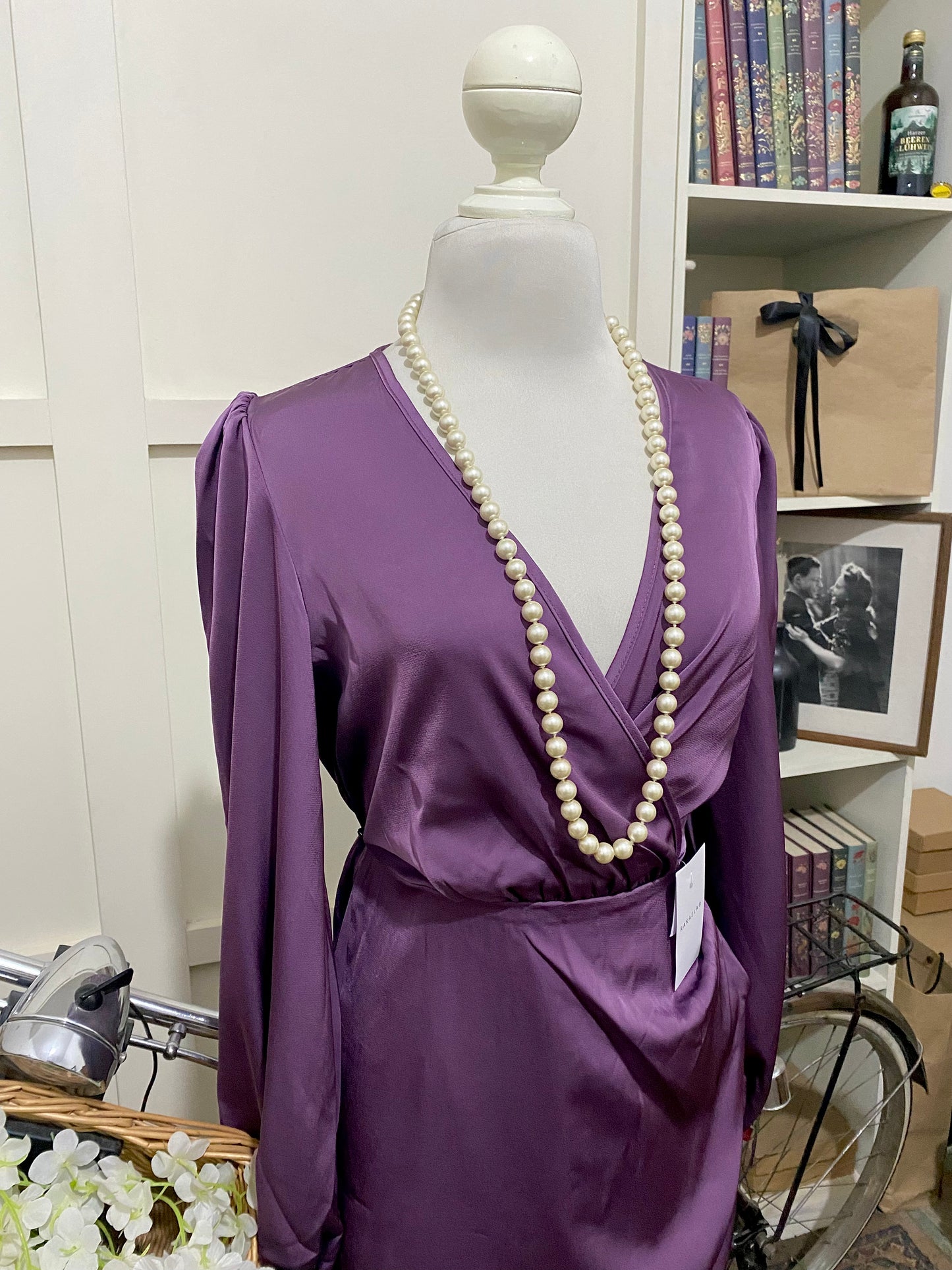 Vestido corto ajustado púrpura malva manga larga