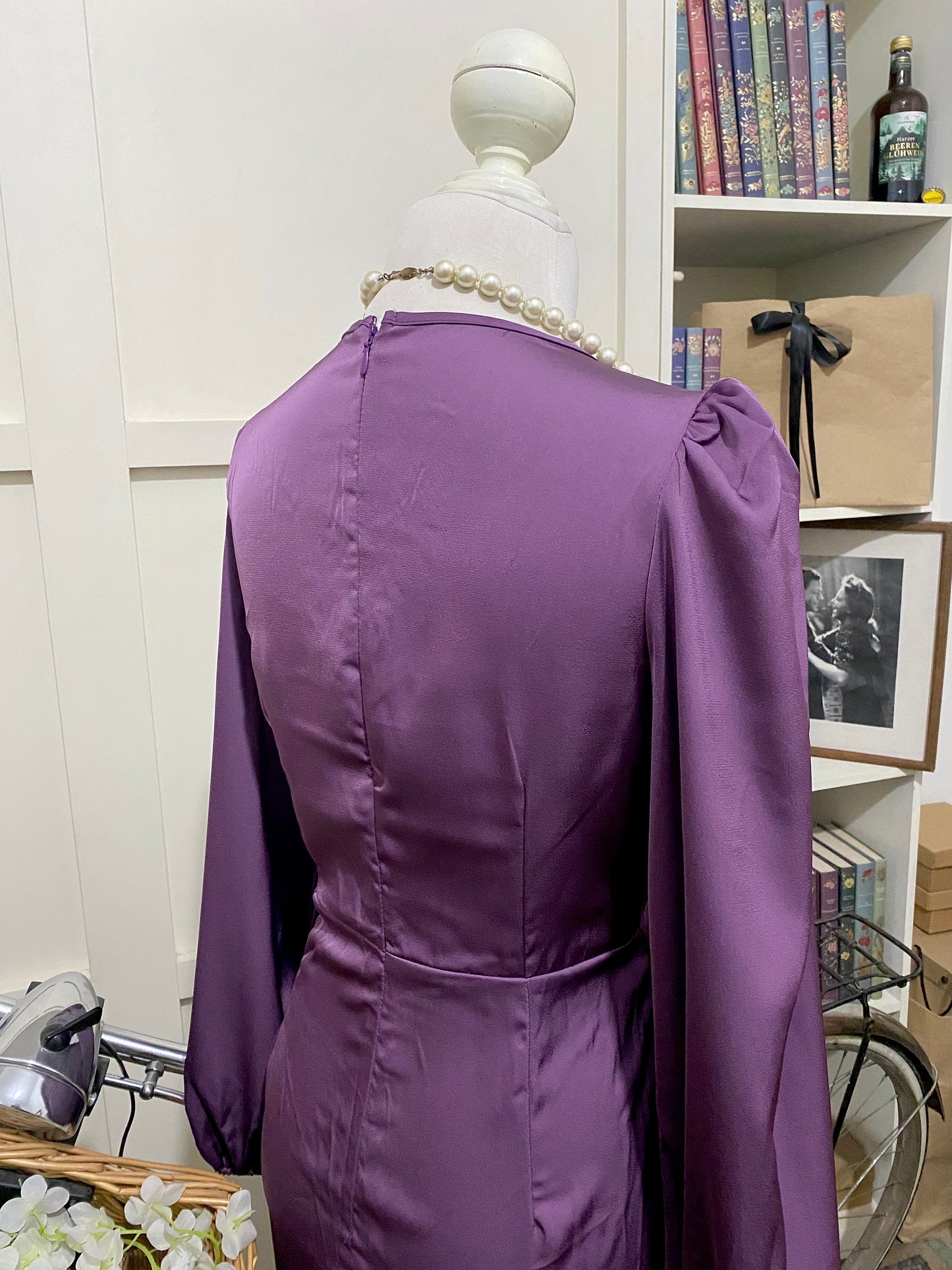 Vestido corto ajustado púrpura malva manga larga