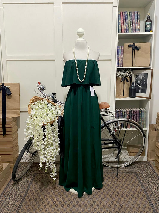 Vestido largo corte A verde oscuro hombros descubiertos
