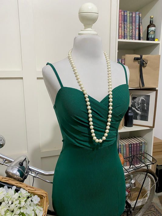 Fery, vestido largo ajustado verde tirantes